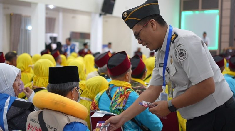 PPIH Ingatkan Jemaah Provinsi Jambi Jaga Paspor Hingga Kartu Nusuk Selama Beribadah Haji