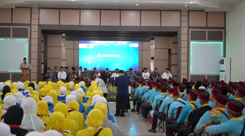 Jemaah Calon Haji KLOTER Pertama Provinsi Jambi Tahun 2026 Masuki Asrama EHA
