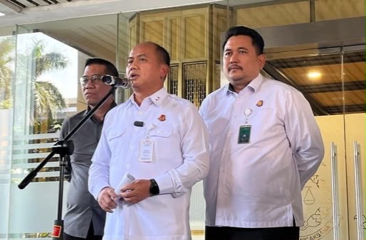 KEJAGUNG RI Resmi Terbitkan Tiga SPRINDIK Baru, Eks JAMPIDSUS Terseret Tiga Klaster Perkara KEJAGUNG RI Resmi Terbitkan Tiga SPRINDIK Baru, Eks JAMPIDSUS Terseret Tiga Klaster Perkara